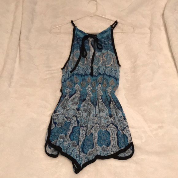 Romper - Picture 2 of 3